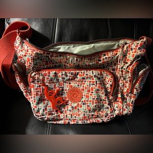GABBIE Kipling Crossbody